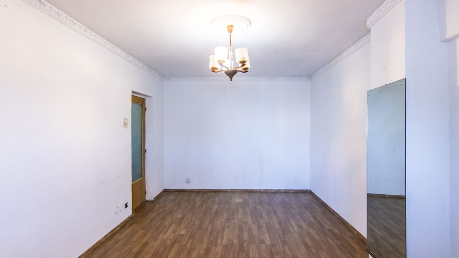 Dristor 3 camere lângă McDonald’s, 2 băi cu geam, decomandat, bucatarie 10mp - Poză 3