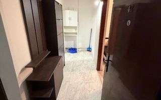 Apartament 2 camere format din 2 garsoniere alipite 1 Decembrie - Poză 2