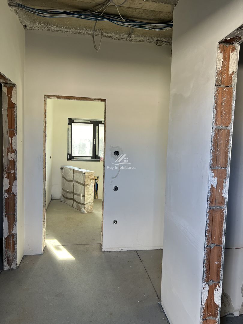 Casă construcție de Lux de vânzare în Șelimbar zonă bună - Poză 12