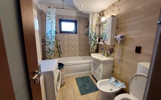 Apartament cu 2 camere decomandat, balcon, 56mp. - Poză 6