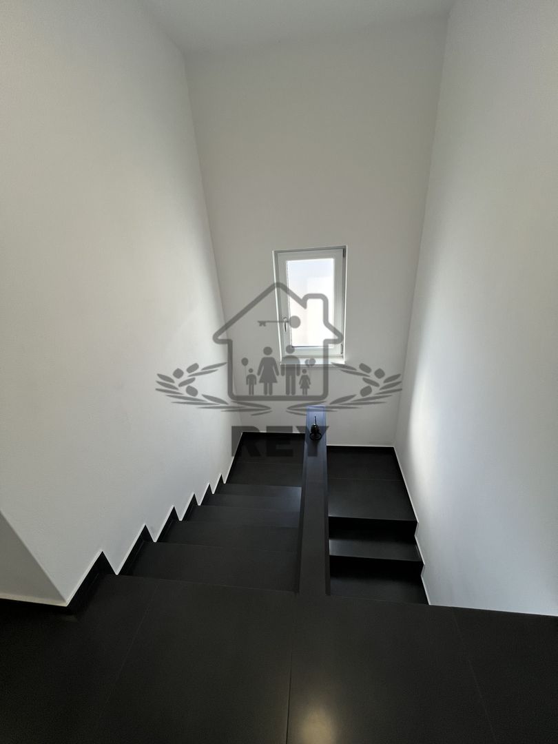 Duplex la cheie 4 camere | Calea Cisnădiei | Arhitecților - Poză 21