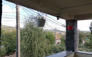 Etaj de vilă de închiriat, 90 mp, Bârnova, Șoseaua principală - Poză 1