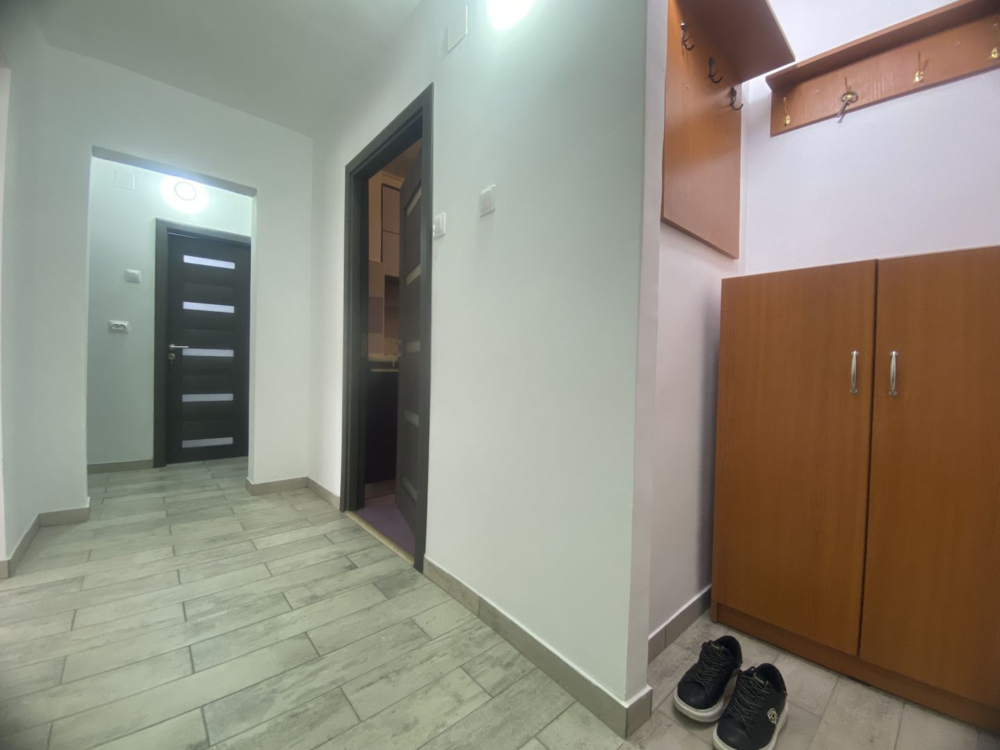 Etajul 1! VAnzare apartament cu 3 camere in Targoviste - micro 11 - Poză 15