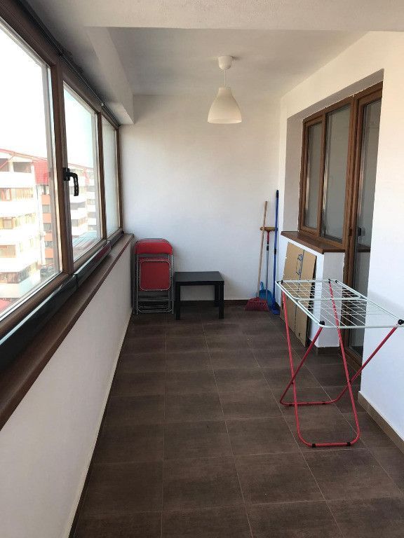 Apartament cu 3 camere de inchiriat - Poză 9