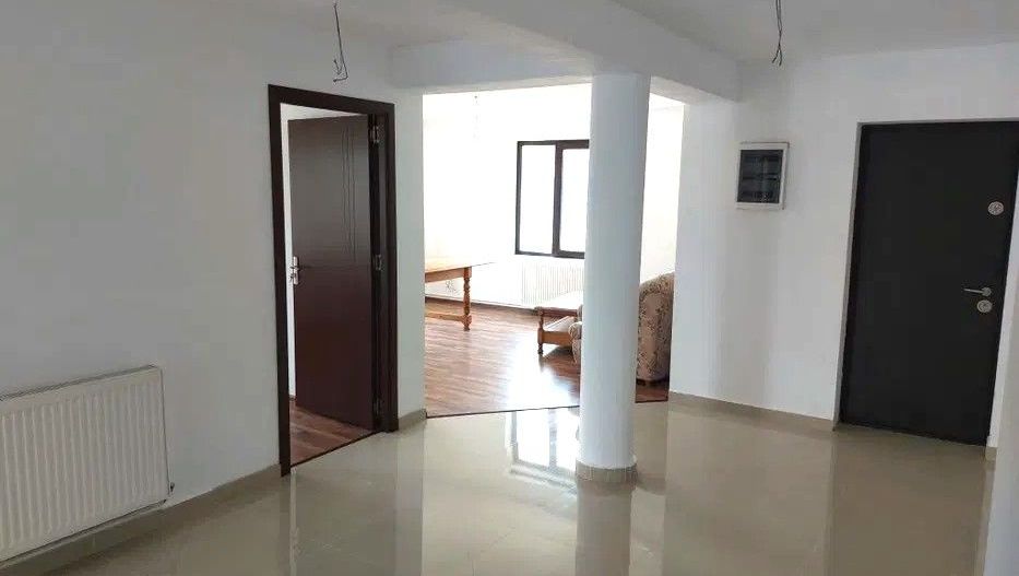 Casa cu 5 camere | Spatii generoase | Buftea - Poză 2