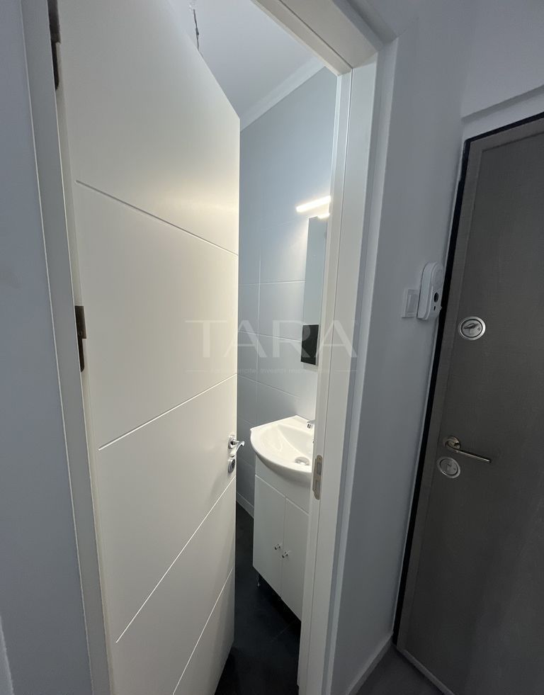 Garsonieră modern renovată în Mănăștur - Poză 4