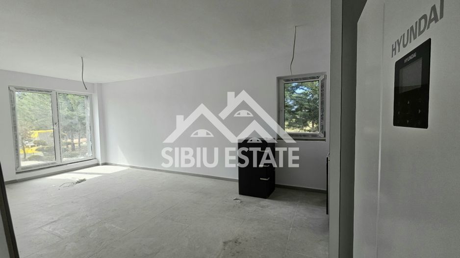 Apartament 3 camere, 2 bai clasa A - Poză 3