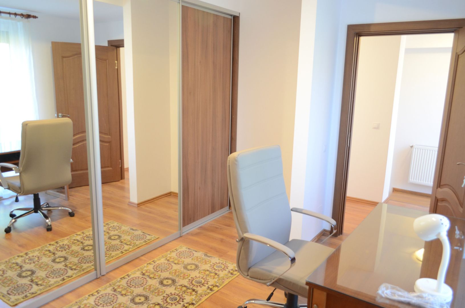 Apartament cu scara interioara si garaj in cartier Grigorescu - Poză 12