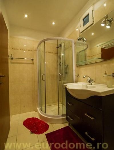 Exclusivitate - La 7 minute de Parcul Central si Drumul Poienii, imobil la cheie - Poză 3