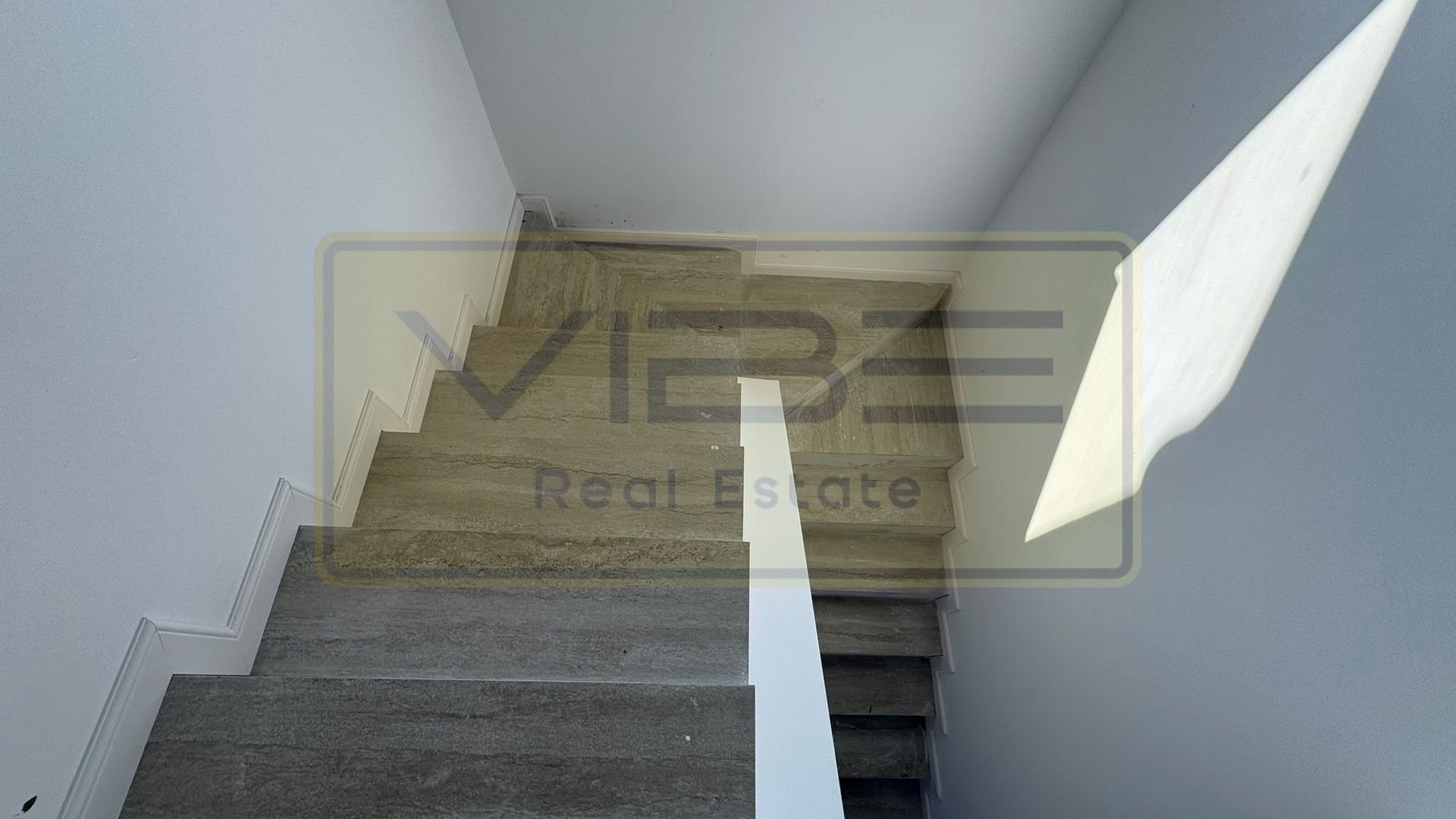 Duplex 4 camere Miroslava - Rond Valea Ursului - Poză 20