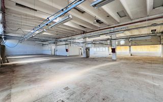 Hala Comerciala, depozitar de închiriat confectii zona accesbili oras - Poză 1