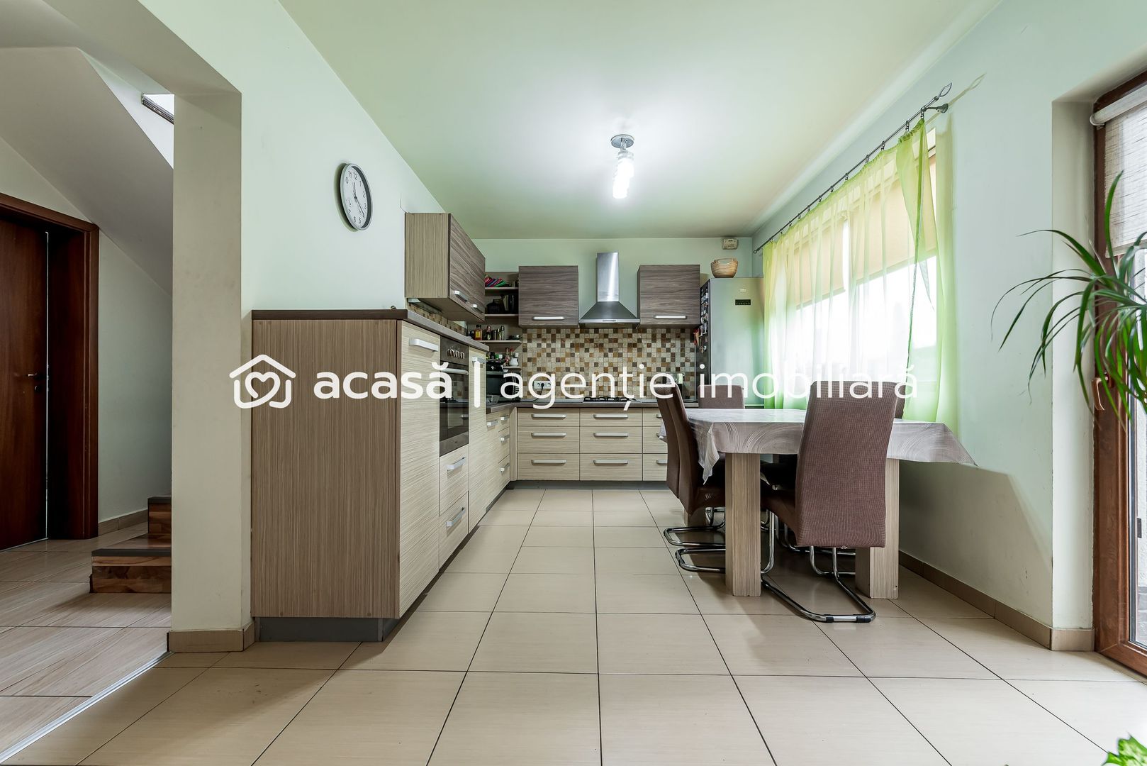 VILĂ MODERNĂ CU PISCINĂ, SAUNĂ- COMISION 0% – ARADUL NOU - Poză 5