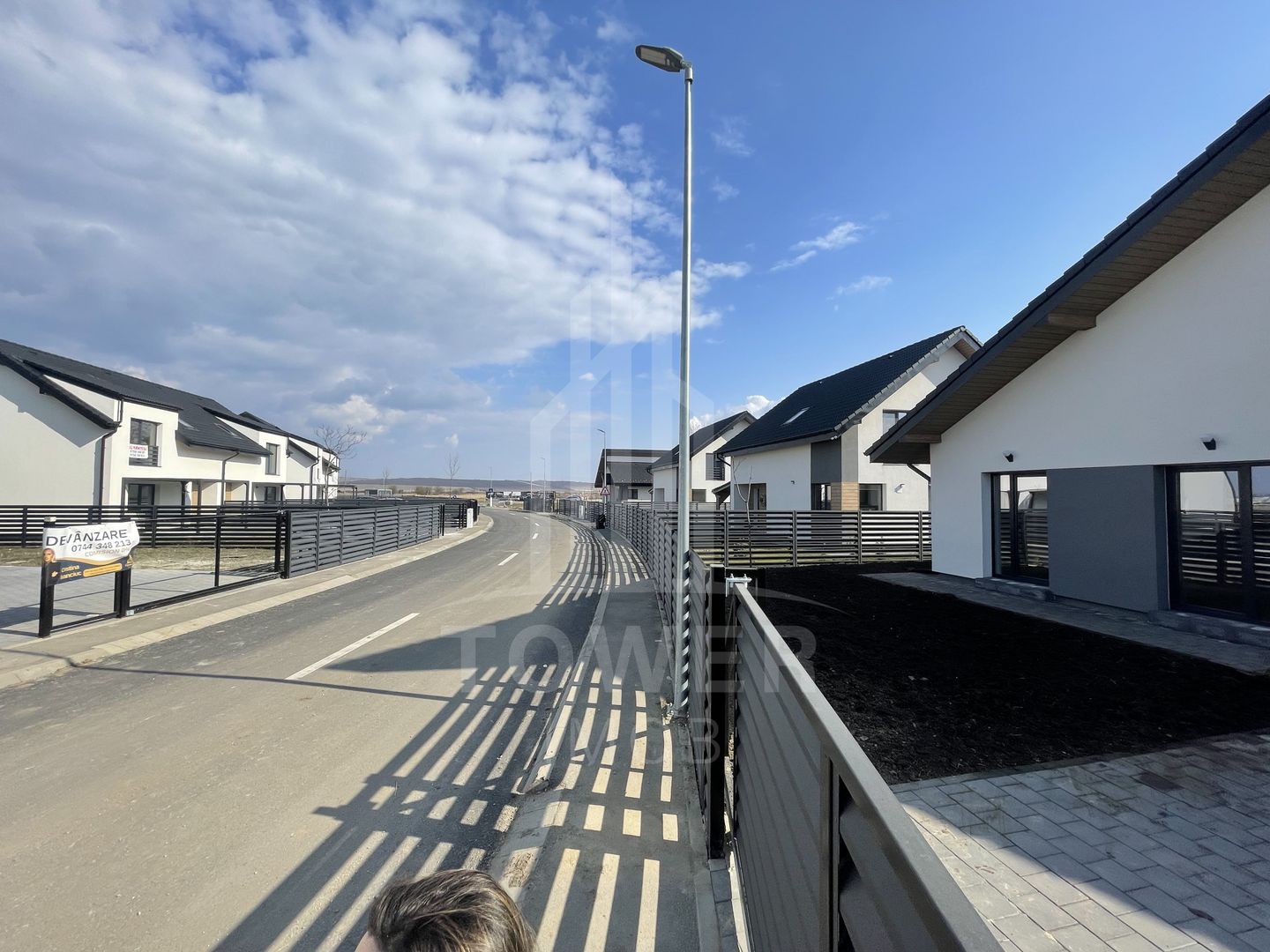 Casă pe un singur nivel INDEPENDENTĂ ENERGETIC - Cartier NOU - Poză 5