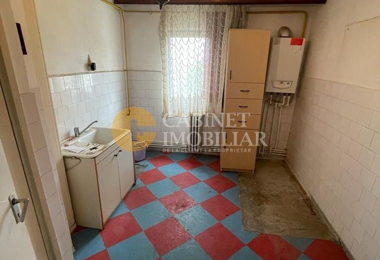 3 camere decomandat, modelul cu 2 bai, 2 balcoane, etaj 2, zona Dacia - Poză 4