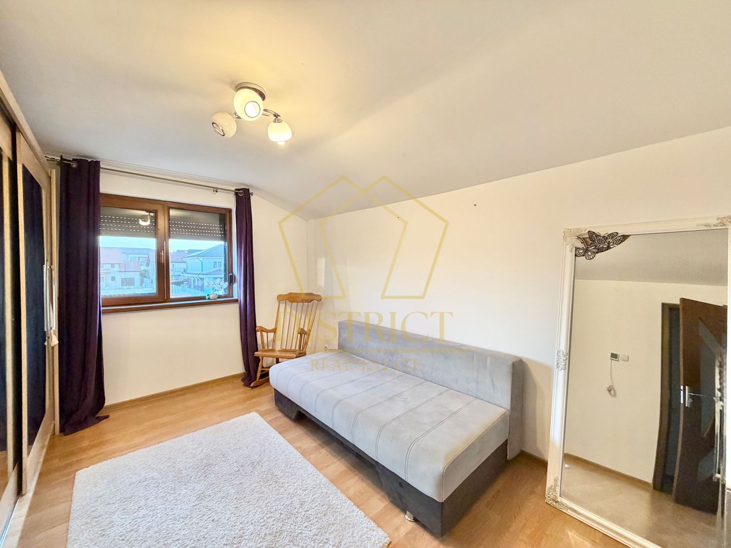 Duplex cu 4 camere si 2 bai complet mobilat si utilat in Giroc langa Zone 2. - Poză 15