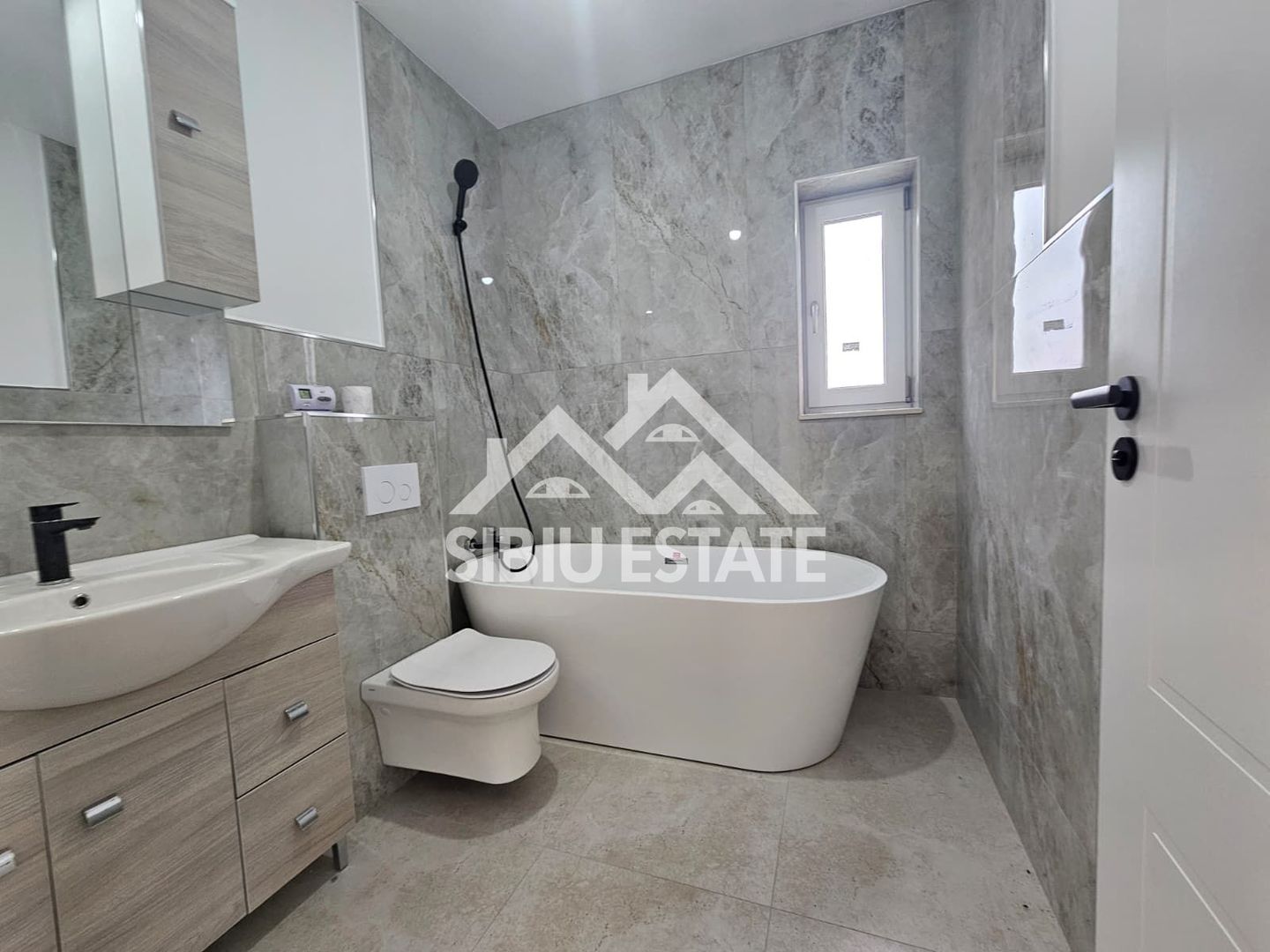 Casa Sibiu Vest, zona Cristian - Poză 4