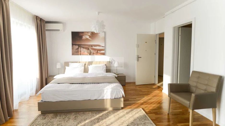 Apartament 3 camere cu vedere la lac | Parcare inclusă | Iulius Mall - Poză 1