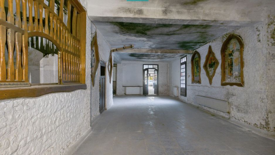 Proprietate impresionantă Sântana - 3500 mp utili - Poză 17