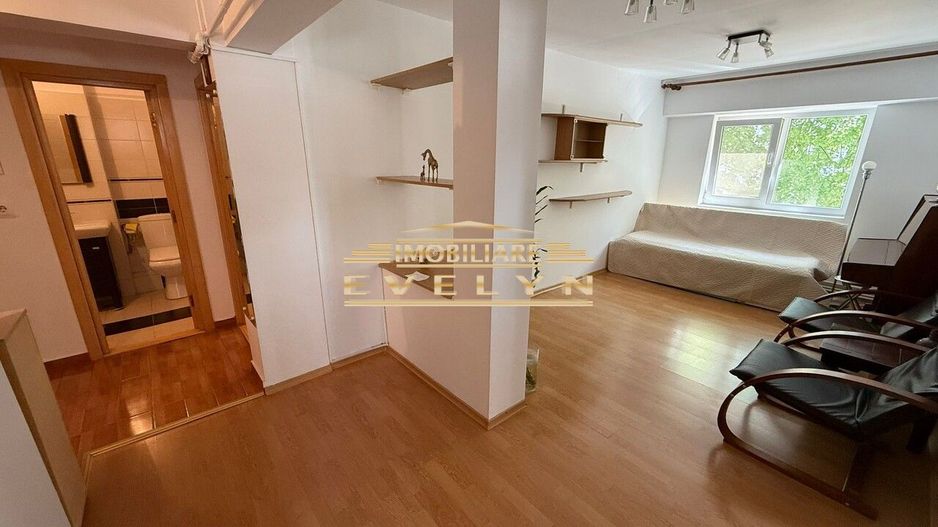 Apartament 4 camere  | Etaj 1 | Zona Școala Nr. 6 – Str. Bucovina - Poză 2