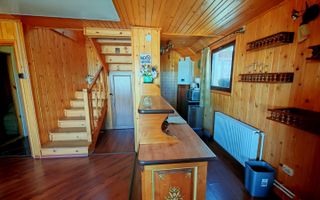 Casa / pensiune investitie sat Pestera, Moieciu, Bran - Poză 5