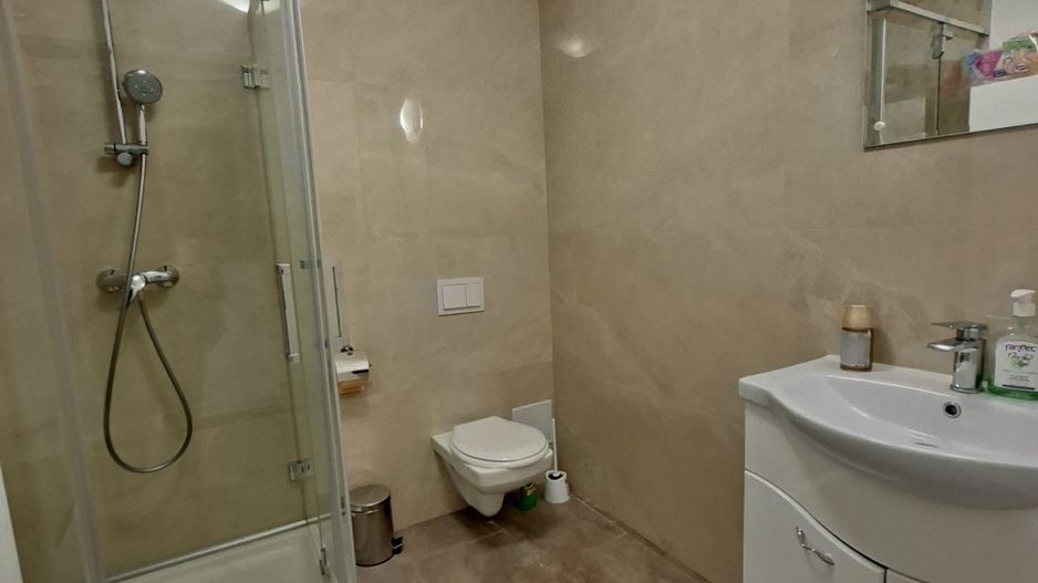Spațiu pretabil birouri/cabinete medicale - Poză 12
