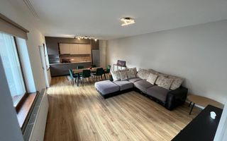 Casa recent renovata in zona centrala - cu loc de parcare si garaj - Poză 7
