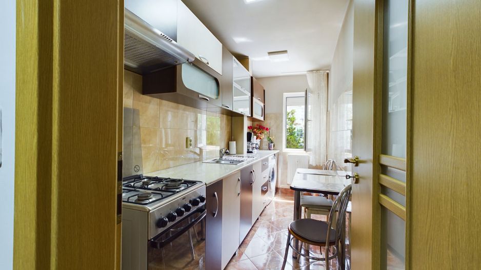 Apartament cu 3 camere Vlaicu- Lebăda - Poză 4