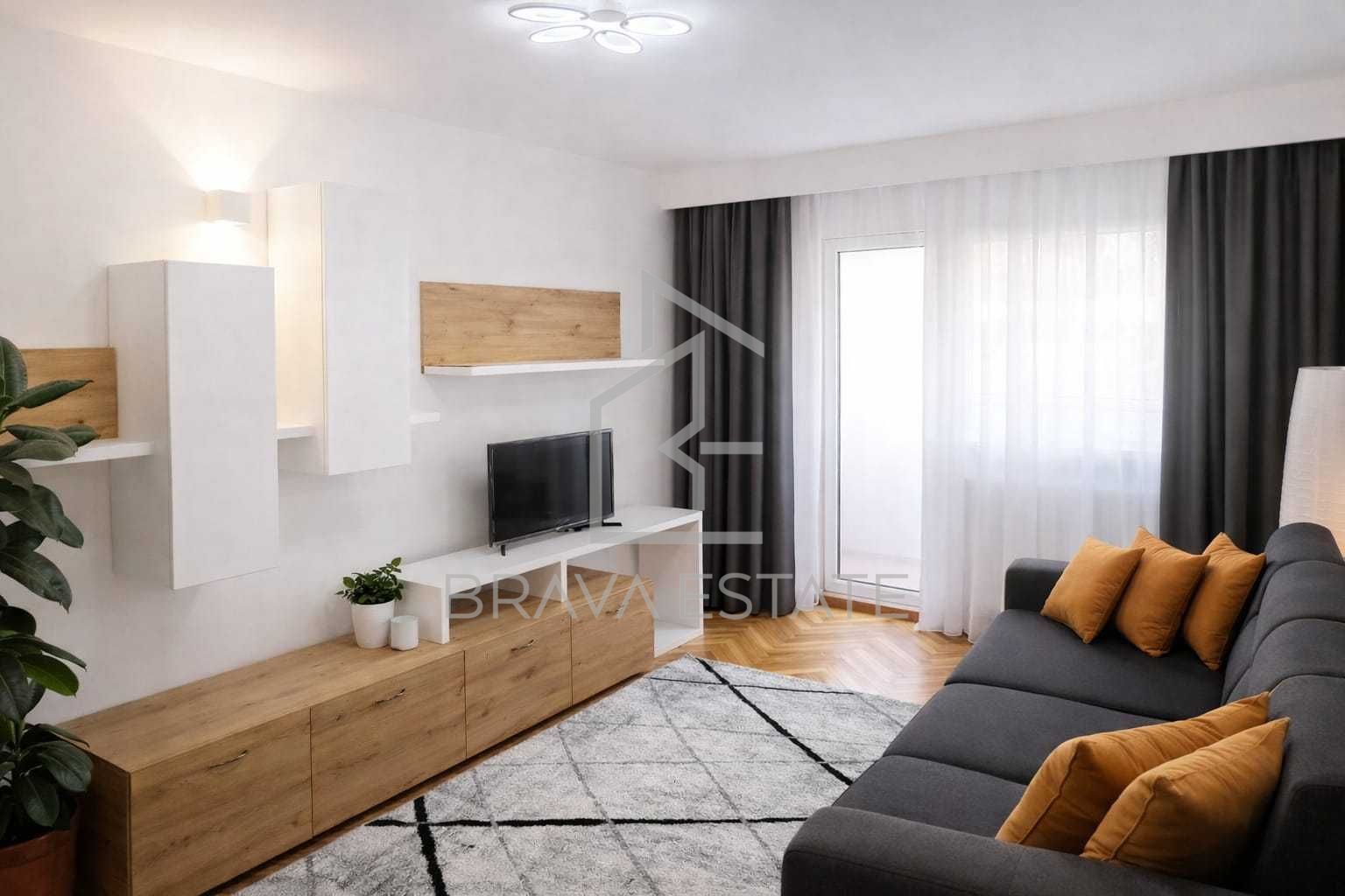 Apartament de inchiriat, 3 camere, decomandat, 2 bai, zona UMF - Poză 1