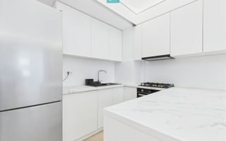 Vand Apartament 2 camere Cortina North - mobilat si utilat - Poză 4