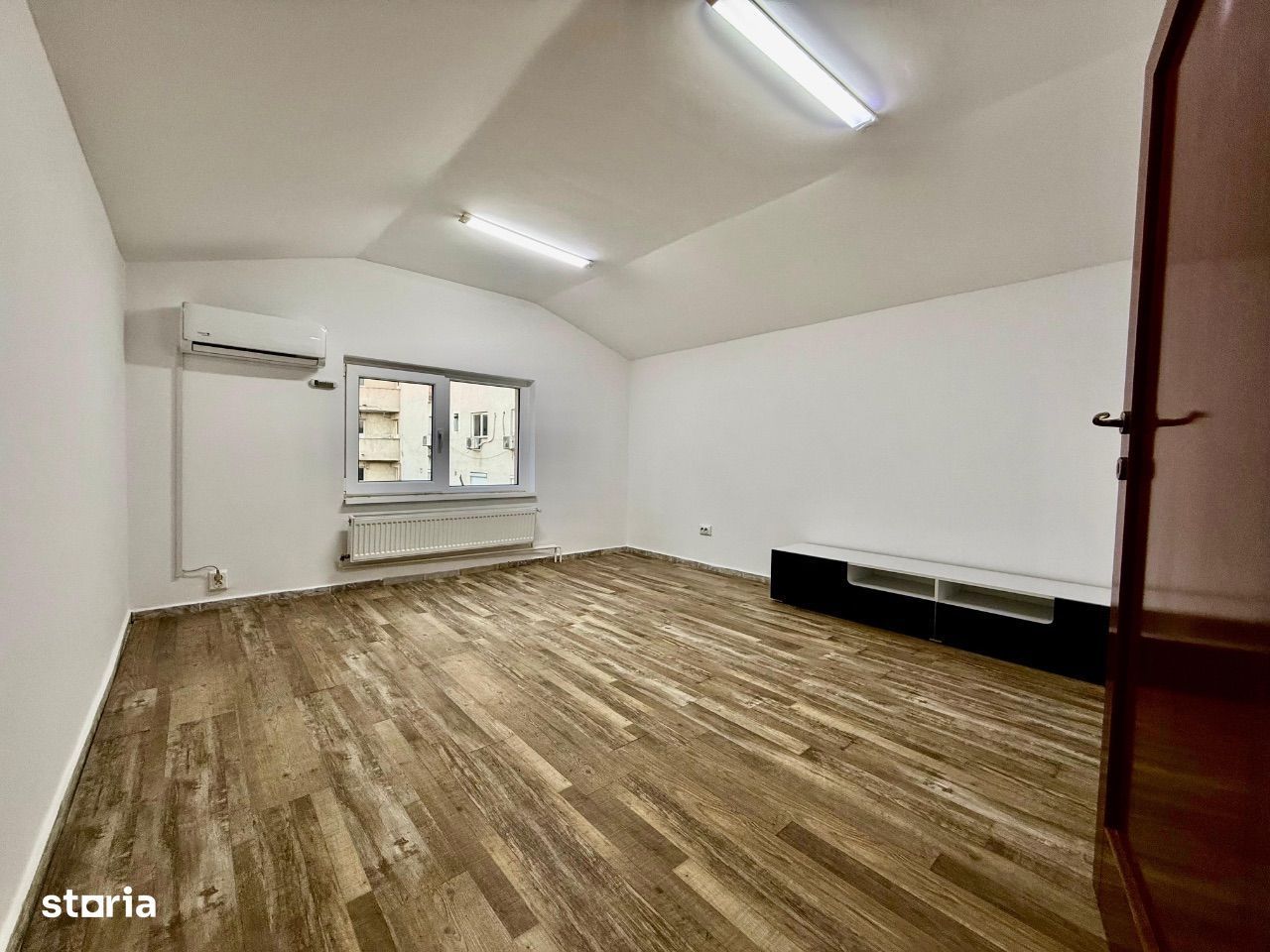 BRASADAS închiriază vila - zona Popa Nan, Calea Calarasilor. - Poză 5