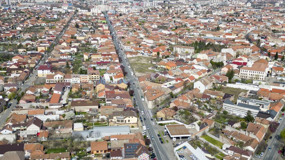 Teren intravilan de 5801 mp pe Andrei Șaguna, Arad - Poză 4