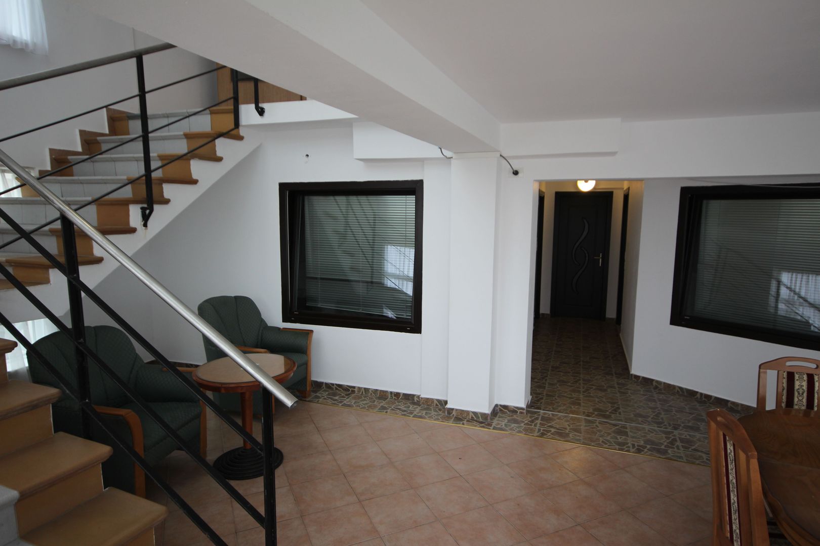Vila  destinatie camin batrani - Poză 9