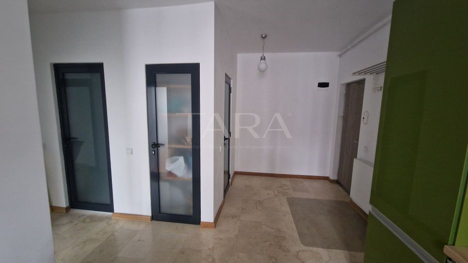 Apartament 2 camere decomandat, zona Vivo - Poză 2