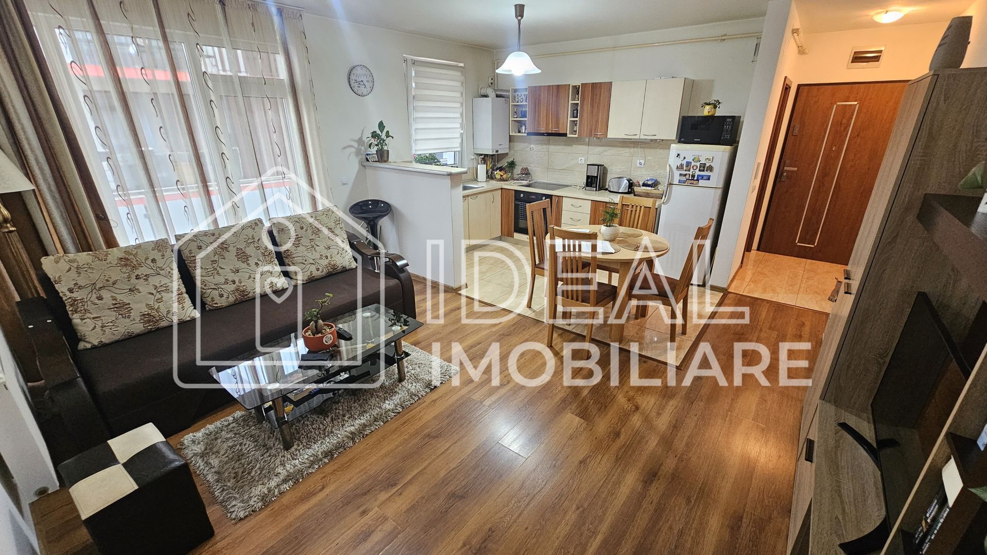 Apartament cu 3 camere si 2 balcoane, in Cartierul Arhitectilor - Poză 2