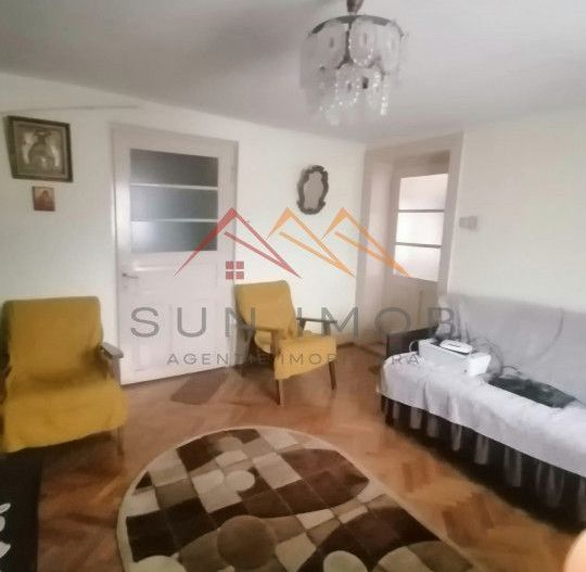 Casa 3 camere, 2 locuri de parcare, CT, Banesti,  - Poză 3
