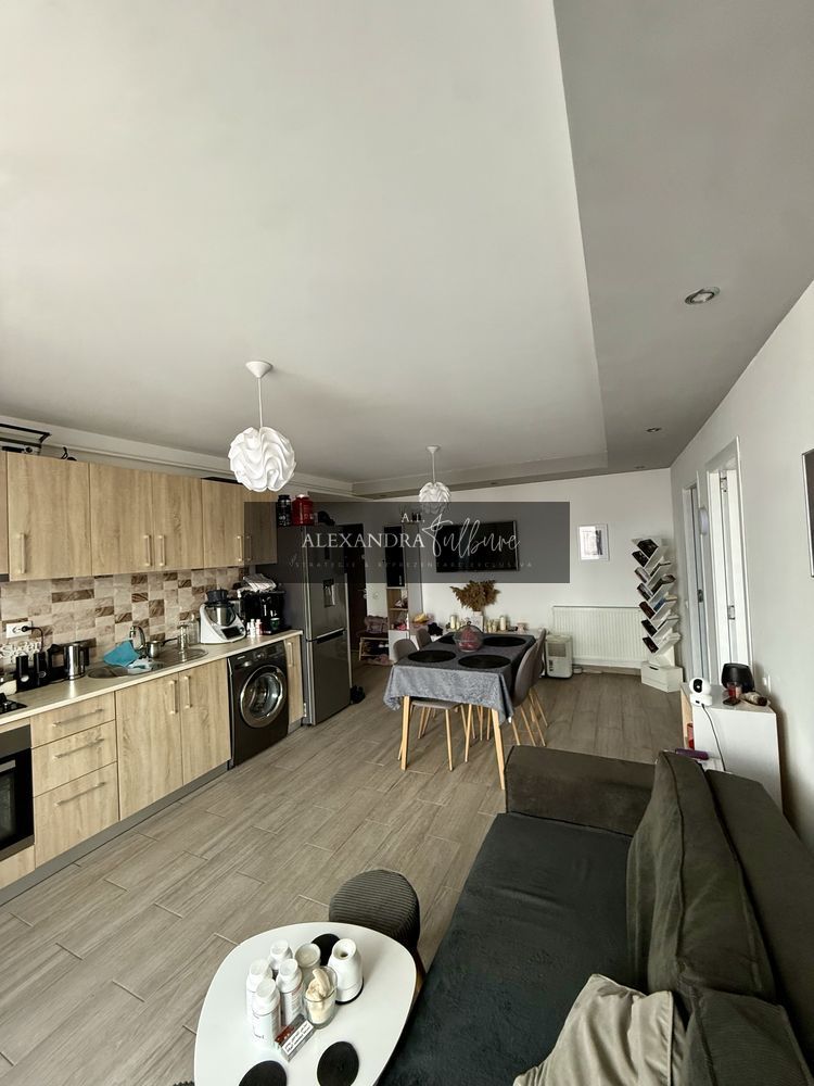 Apartament 3 camere, dressing, balcon, parcare, zona Eroilor - Poză 2