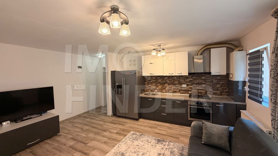 Apartament cu 3 camere, 70 mp, balcon – zona BMW, Florești - Poză 3
