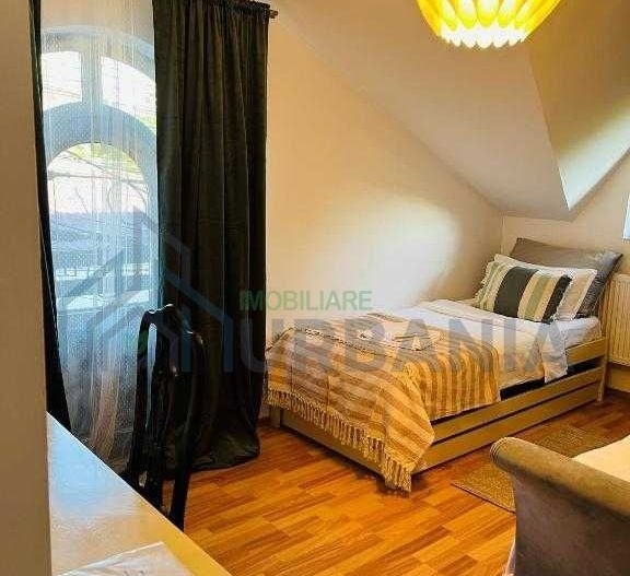 VILA/Casă ultracentral Iași 170 mp,4 camere, Parcare, lângă Mitropolie - Poză 4