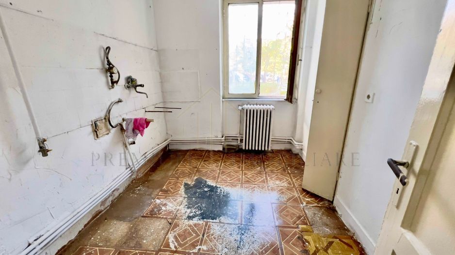 Apartament 2 Camere de vânzare, Onești, zonă centrală - Poză 5