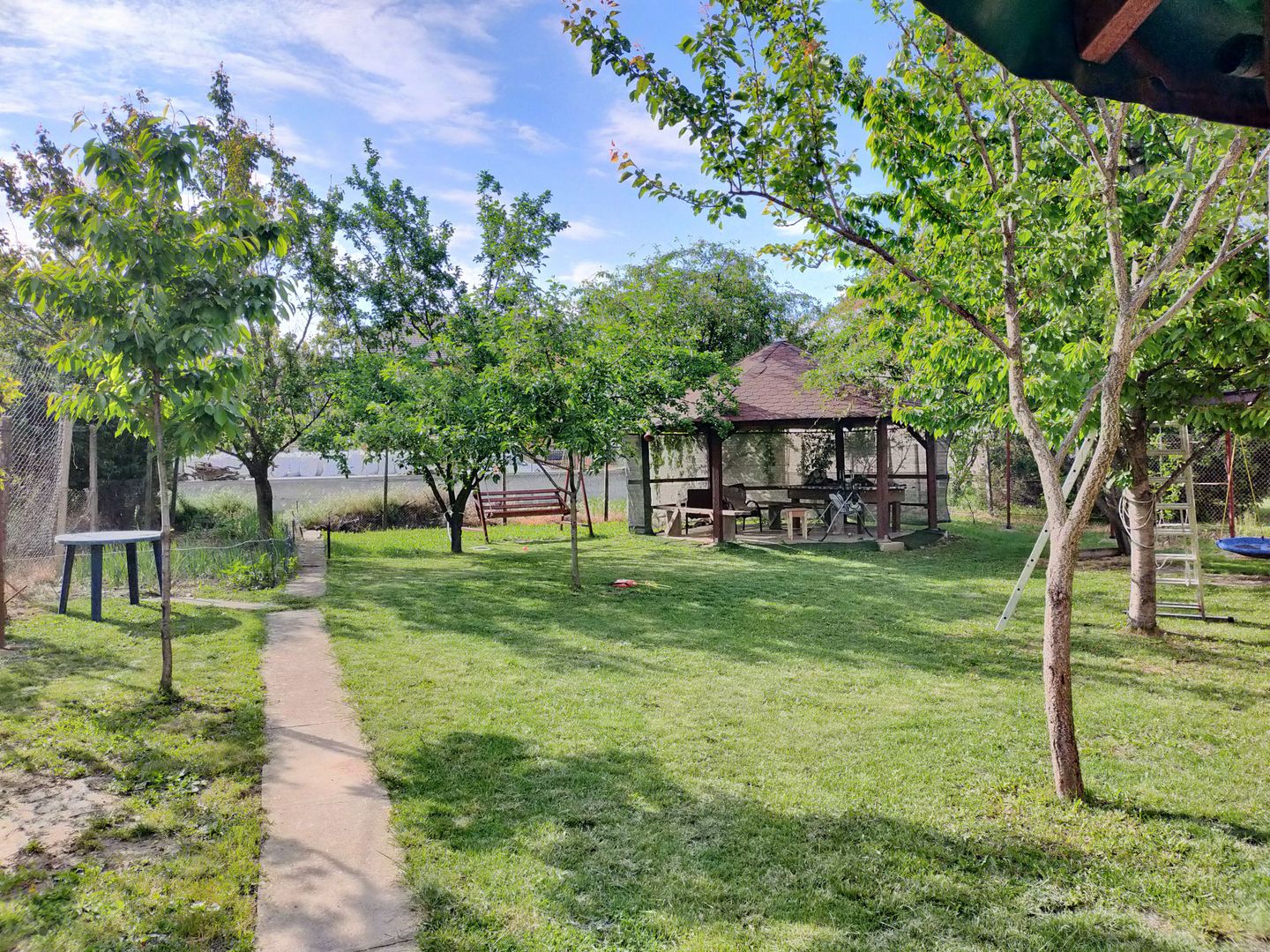 Casa cu 3 apartamente în Dumbravita aproape de pădure - Poză 19