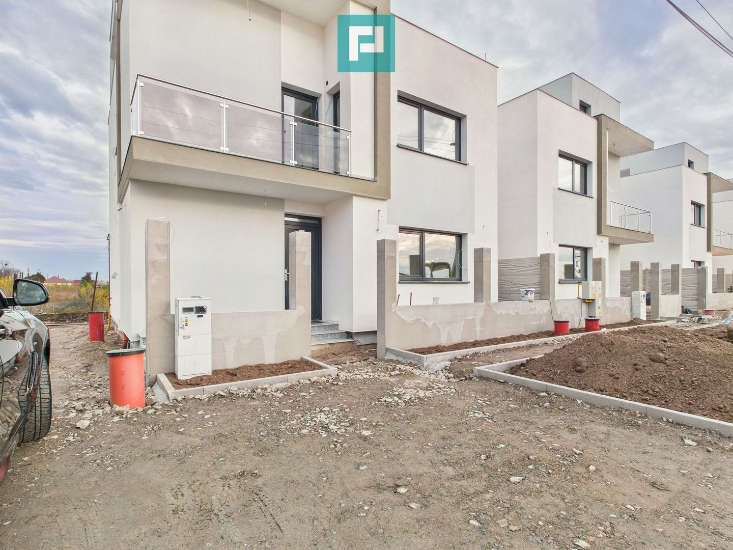 Vilă ultramodernă cu 4 camere în Gai - Poză 14