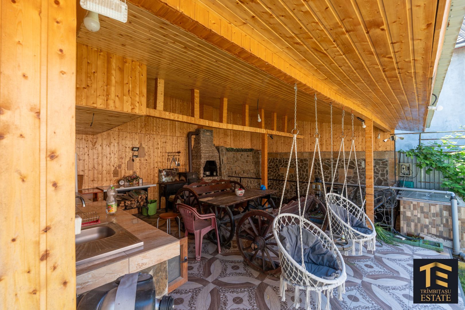Casă P+M Năvodari | 6 camere | Curte superb amenajată - Poză 7