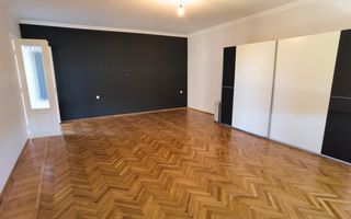 Casa ultracentral Periam - Poză 2