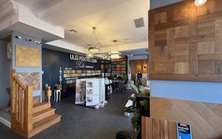 Spațiu central vitrina 16 metri pretabil cabinet , clinica, Market - Poză 3