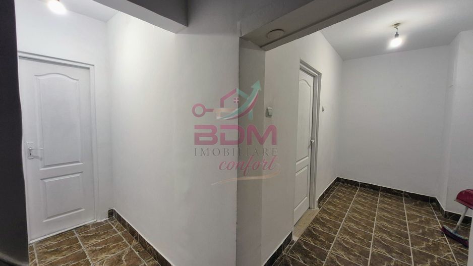 Apartament 2 camere | decomandat | zona Micro 2 - Poză 7