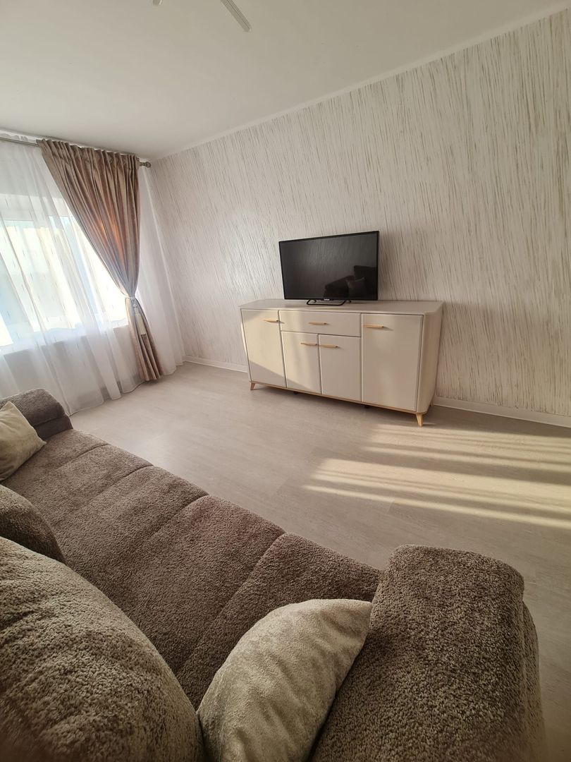 De vanzare apartament apartament cu 2 camere,  Micro 16, etaj 4, 72.000 E - Poză 9