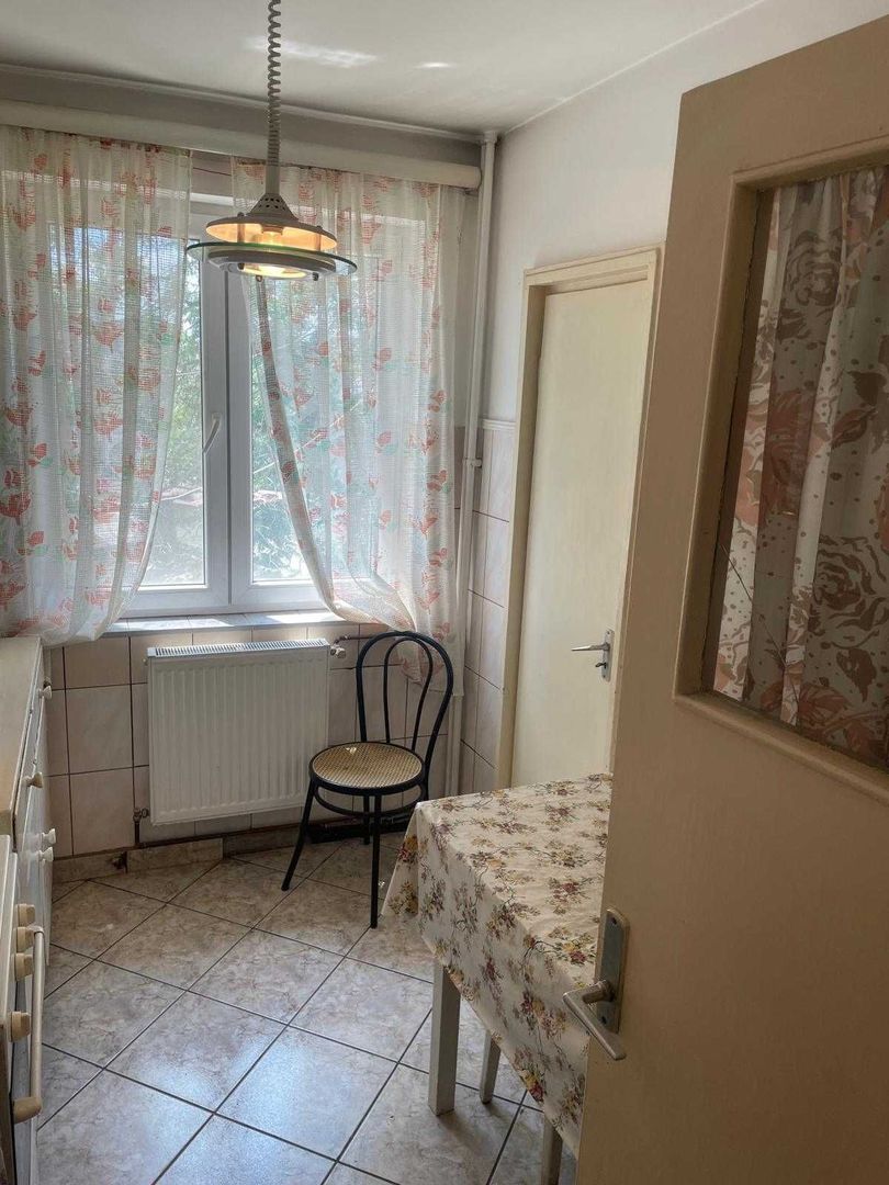 APARTAMENT METROU BASARAB - Poză 6