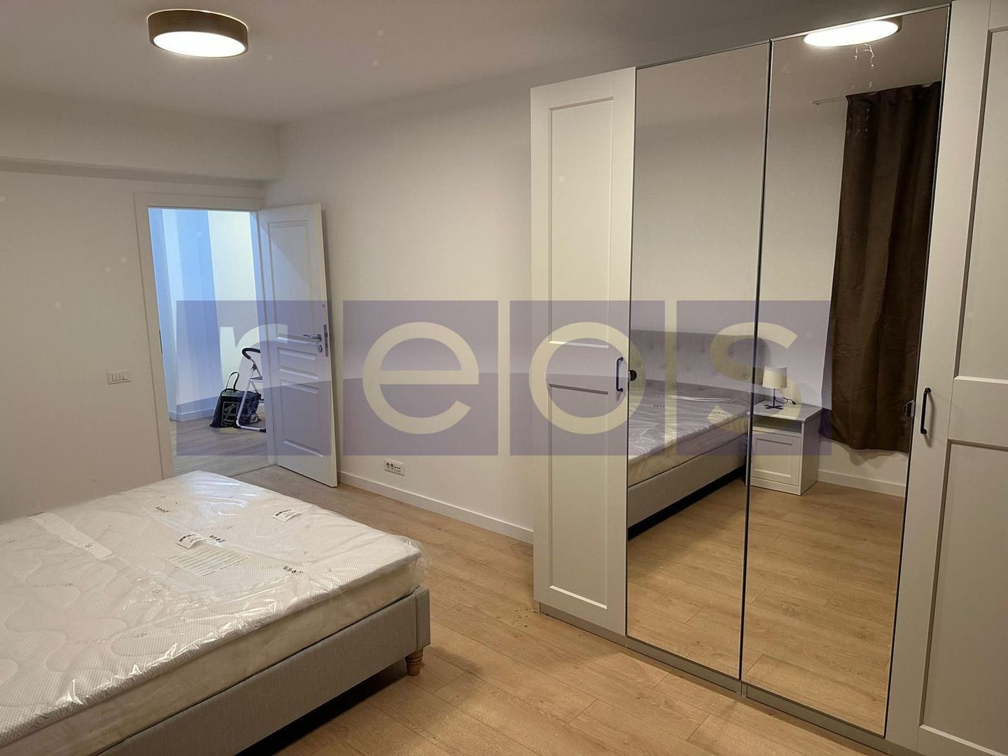 APARTAMENT 3 CAMERE CENTRAL PARK - Poză 7