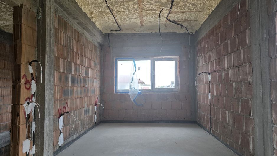 Vilă individuală în Tunari – 5 camere, curte privată - Poză 37