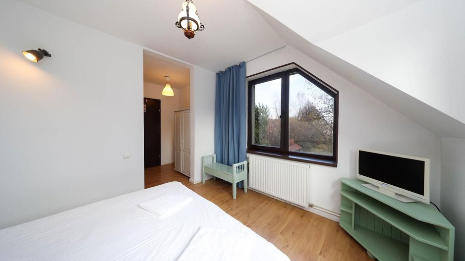 Vilă spațioasă de vânzare în Predeluț, Bran | 2000mp - Poză 39